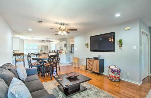 Cedar Creek Reservoir House | Lakefront Family Home with Boat Dock and Slip in Texas