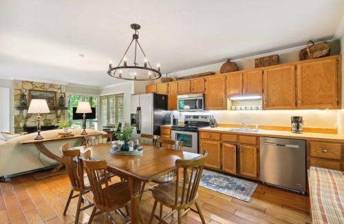 Pine Mountain Valley House | Lakefront Hamilton Cabin with Dock and Fire Pit!