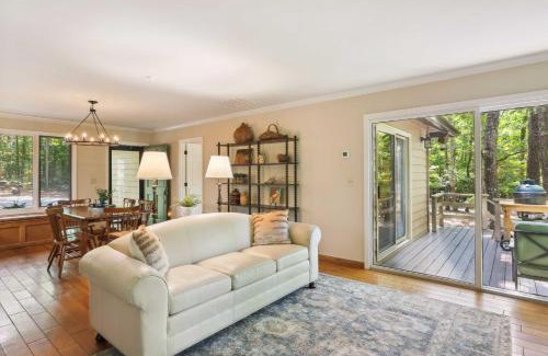 Pine Mountain Valley House | Lakefront Hamilton Cabin with Dock and Fire Pit!