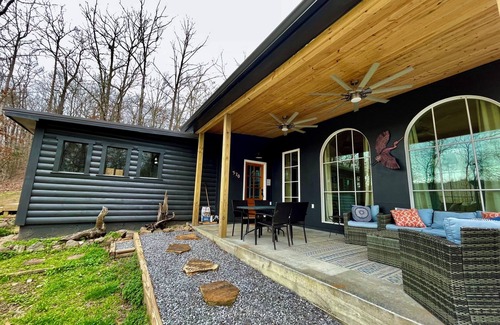 Cedar Bluff House | Lakefront home in Cedar Bluff, Alabama.