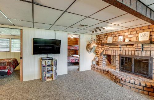 Brohman House | Lakefront Home with Deck Central Michigan Escape!