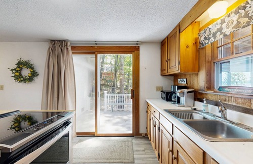 Freedom House | Lakefront home with views, water access for boating & swimming