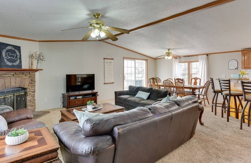 Litchfield House | Lakefront Litchfield Rental w/ Deck & Game Room!