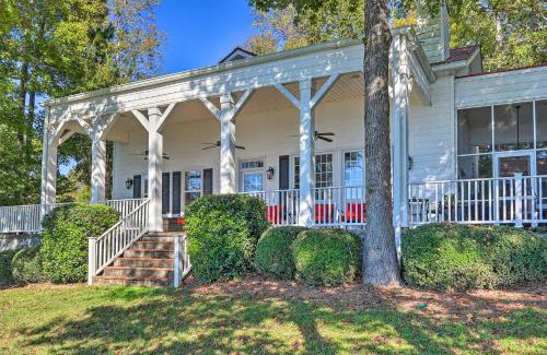 Cross Hill House | Lakefront Paradise with Fire Pit - Dogs Welcome!