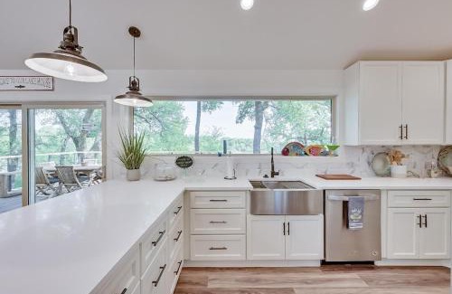 Bridgeport House | Lakefront, Private Dock, Spectacular Views