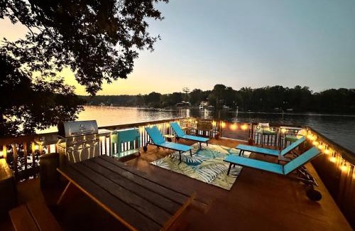 Snellville House | Lakefront Retreat with Luxury Touch
