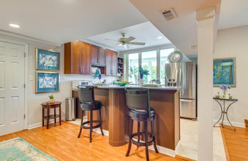 Columbia Apartment | Lakefront Retreat with Sunroom, Patio and Kayak!