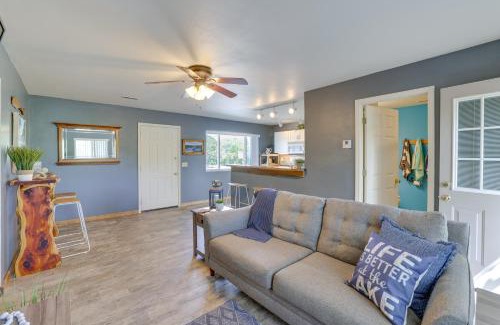 Shell Knob Apartment | Lakefront Shell Knob Condo with Deck and Grill!