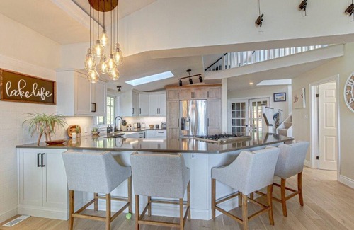 Central Elgin House | Lakefront View w Private BEACH! - Spacious Luxury Estate Home ~ Pet Friendly