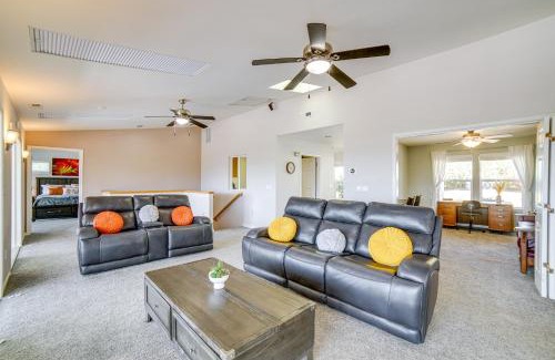 North Lakeport House | Lakeport Home with Stunning Lake and Mountain Views