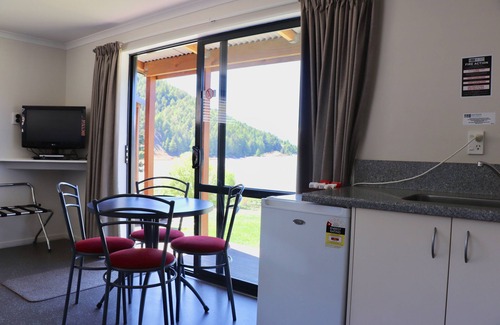 Lake Tekapo Hotel | Lakes Edge Holiday Park