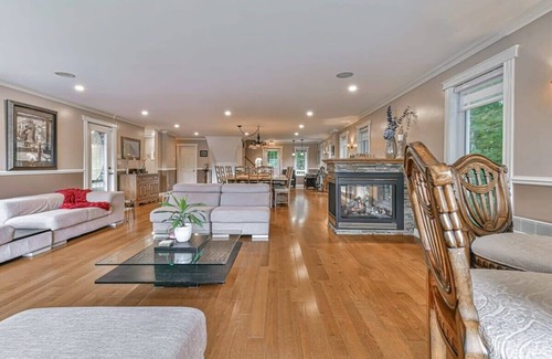 Prevost House | Lakeside Beauty CITQ 312629