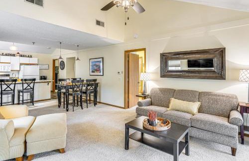 Osage Beach Apartment | Lakeside Condo with Pool in Osage Beach Main Channel