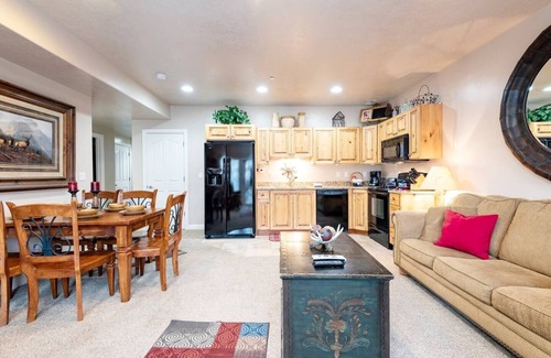 Ogden Apartment | Lakeside Escape LS 36B 2 BR |Pool |Hot Tub|Game Rm