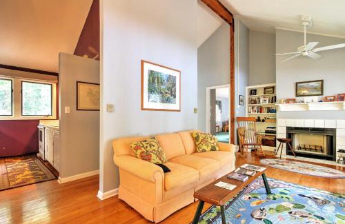 Francestown House | Lakeside Francestown Home with Private Dock and Porch!