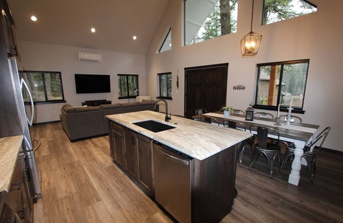 Rathdrum House | Lakeside Hideaway - game room, office, w/optional semi-private dock rental