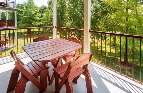 De Soto Villa | Lakeside Private Villa | 5-Hole Golf On-Site