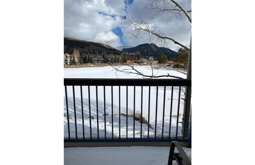 Lakeside Village Condo | Lakeside, Ski Condo with Amazing Views, Quiet, Family-Friendly