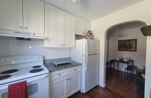 Crescent Lake Apartment | Lakeview Apt at Crescent Lake!