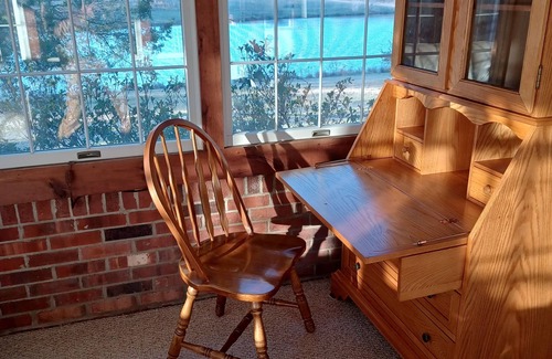 Ruby Cabin | Lakeview Cabin 12649 Wagon Trail Goldvein, VA 22720