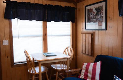 Mead House | Lakeview Cedar Cabin - Uncle Sams Cabin - 3