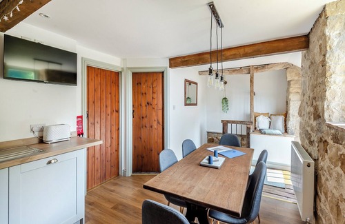 Carsington Cottage | Lakeview Cottage - UK44099