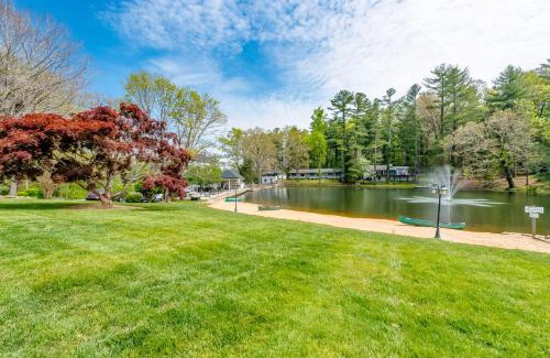 Flat Rock Hotel | Lakeview Cottage - Unit 305