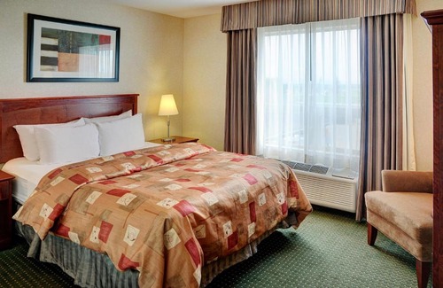 Slave Lake Hotel | Lakeview Inns & Suites - Slave Lake