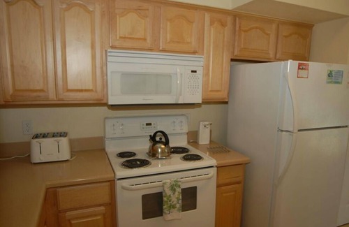 Chatham Park Villa | Lakeview, massage spa, tropical classic decor, quiet and secure neighborhood!