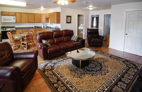 Massena Hotel | Lakeview Motel and Apartments
