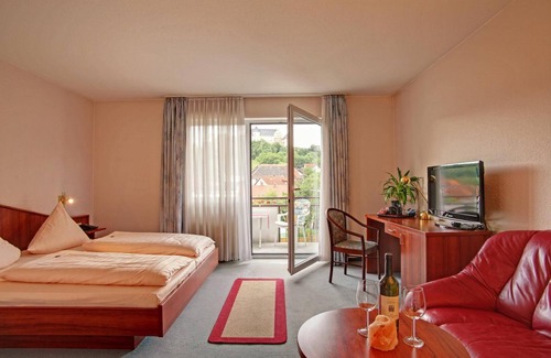 Bad Muenster am Stein-Ebernburg Hotel | Land-gut-Hotel BurgBlick
