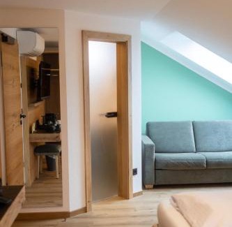 Vohenstrauss House | Landgasthof Am Sonnenhang