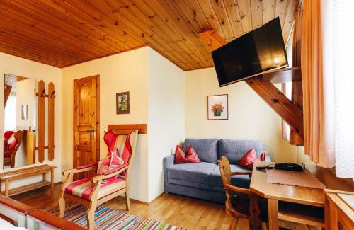 Marktleugast House | Landgasthof Haueis