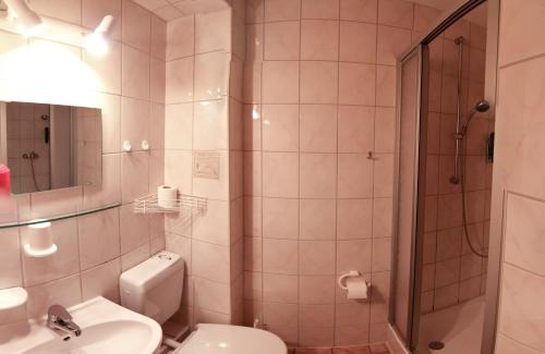 Frankenroda House | Landgasthof Probstei Zella