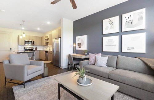Waldron Apartment | Landing at Altitude 970 - 1 Bedroom in Parkdale Walden