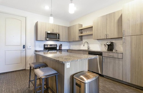 Waldron Apartment | Landing at Altitude 970 - 1 Bedroom in Parkdale Walden