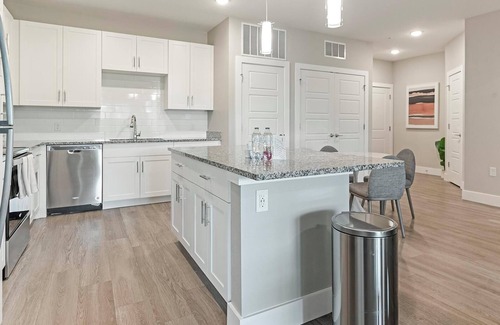Southeast Orlando Apartment | Landing at APEX South Creek - 2 Bedrooms in Mea.