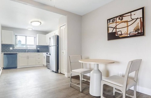 Ann Arbor Apartment | Landing at Arbor Haus - 2 Bedrooms in Carpenter