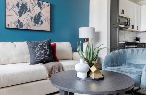Southbank Apartment | Landing at Artea at Southbank - 1 Bedroom in Do.