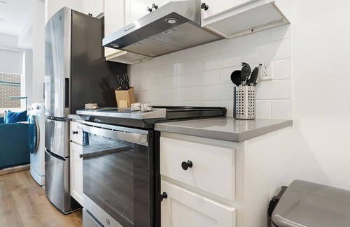 University City Apartment | Landing at Commons on Ludlow - 1 Bedroom in Uni.