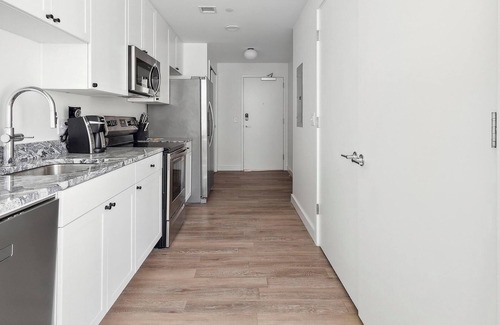 Greektown Historic District Apartment | Landing at eXchange - Studio in Downtown Detroit