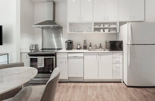 Midtown Sacramento Apartment | Landing at Ice House Midtown - 1 Bedroom in Midtown