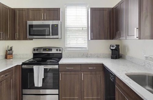 West Chester Apartment | Landing at Jefferson at Westtown - 2 Bedrooms in West Goshen