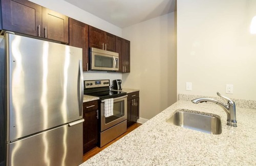 Plymouth Meeting Apartment | Landing at Parc at Plymouth Meeting - 1 Bedroom in Downtown Plymouth Meeting