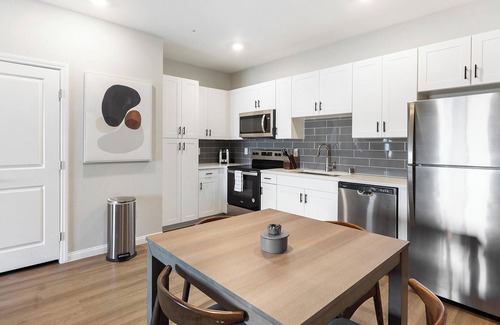 Townsite Apartment | Landing at Summit on Boulder - 2 Bedrooms in Va.
