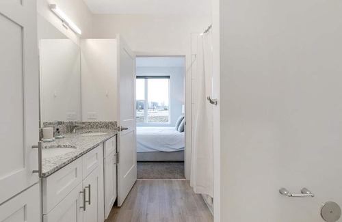 Blue Ash Apartment | Landing at The Approach at Summit Park - 3 Bedrooms in Downtown Blue Ash