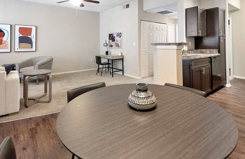 Germantown Apartment | Landing at The Grove at Germantown - 1 Bedroom .