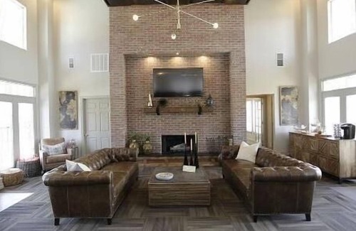 Greenwich Apartment | Landing at The Remington Apartments - 1 Bedroom in Downtown Wichita