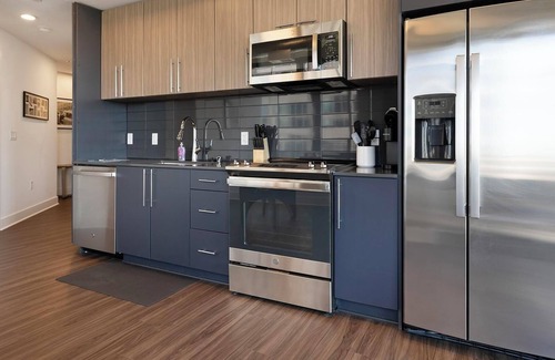 Baileys Crossroads Apartment | Landing at Three Collective - 2 Bedrooms in Fal.