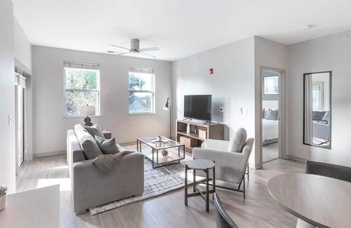 Brownsburg Apartment | Landing at Union Green - 1 Bedroom in Downtown Brownsburg